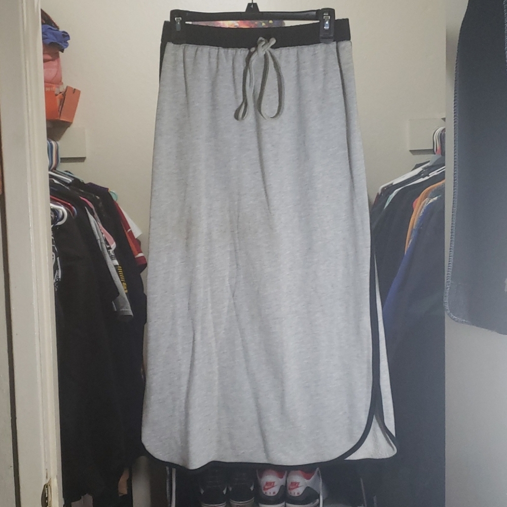 Long skirt.